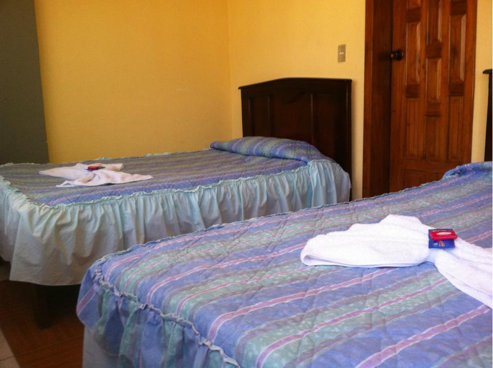 Hostal Jora Continental Cotacachi Room photo